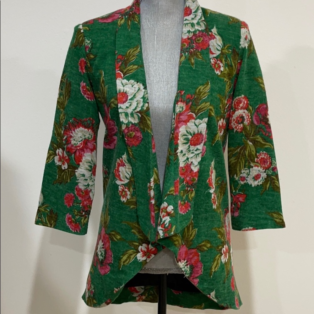 Women’s high low 3/4 sleeve floral blazer S
